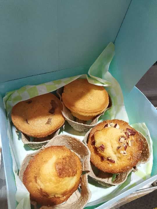 Caja con 6 mantecadas Variadas